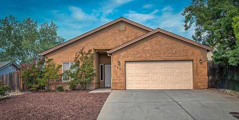 868 Montcrest Drive, Redding, CA 96003