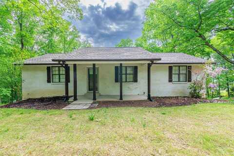 495 Spout Springs Loop, Muscle Shoals, AL 35661