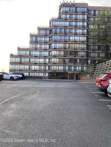 755 Narrows Road N, Staten Island, NY 10304
