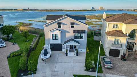 21 Hart Ln, Ventnor City, NJ 08406
