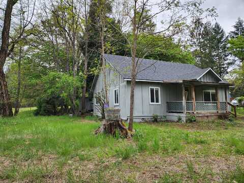 2100 Laurel Road, Cave Junction, OR 97523