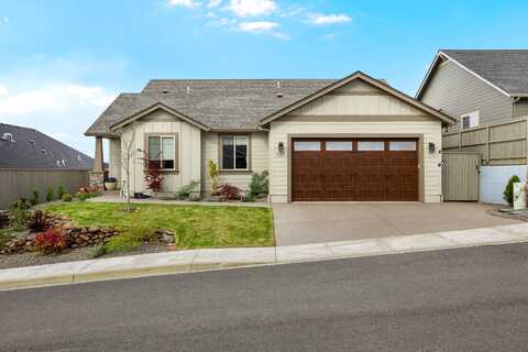727 Sonoma Court, Medford, OR 97504