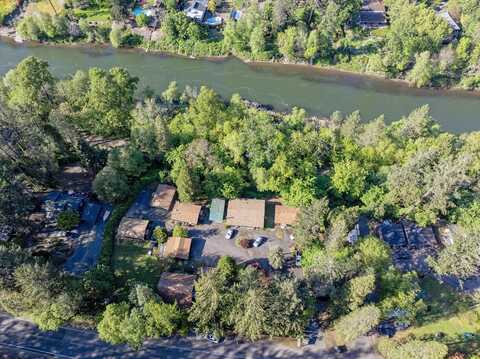 4550 Rogue River Highway, Grants Pass, OR 97527