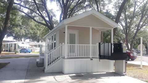 900 Old Combee Rd 136, Lakeland, FL 33805