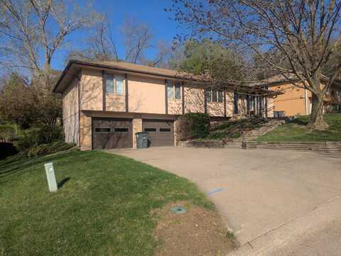 204 UPLAND Drive, COUNCIL BLUFFS, IA 51503