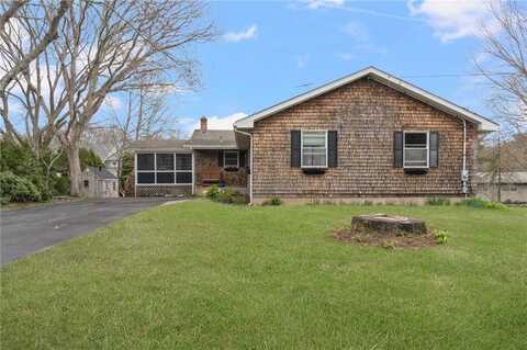 9 Lakeside Drive, Narragansett, RI 02882