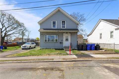 7 Oakley Street, East Providence, RI 02914