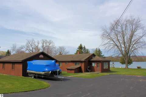 3764 S Grants Landing, Lake Leelanau, MI 49653
