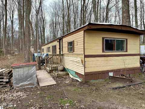 4604 Luanne Lane, Traverse City, MI 49685