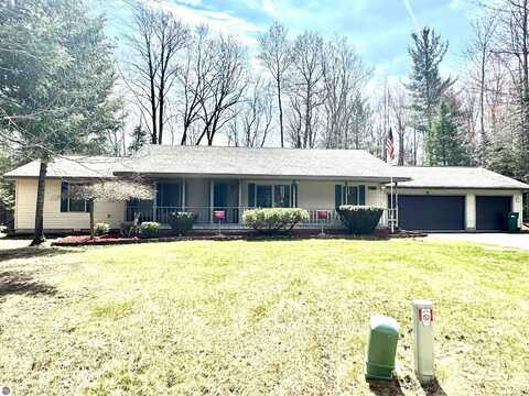 606 Deer Run Boulevard, Prudenville, MI 48651