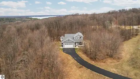 7659 Horton Creek Drive, Grawn, MI 49637