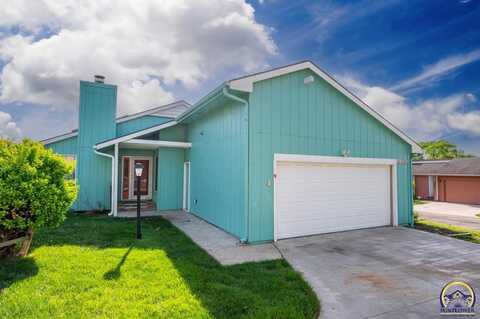 5700 SW Arrowhead CT, Topeka, KS 66614