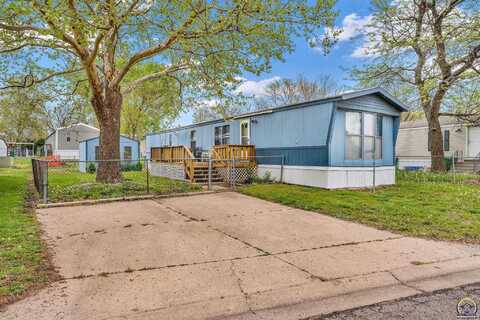 318 SE 47th ST, Topeka, KS 66609