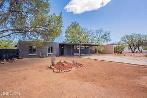 4760 W De La Canoa Drive, Amado, AZ 85645