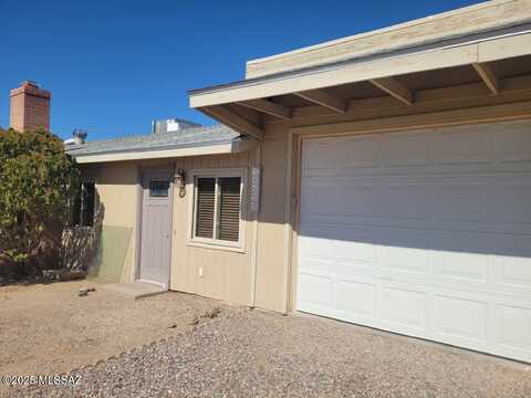 10650 N Longview Avenue, Marana, AZ 85653