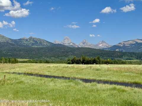 2410 SNOW CREST RANCH Drive, Driggs, ID 83422