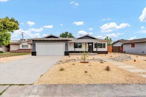 1502 W Maple Avenue, Tulare, CA 93274