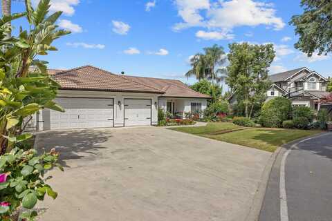 5943 W Elowin Drive, Visalia, CA 93291
