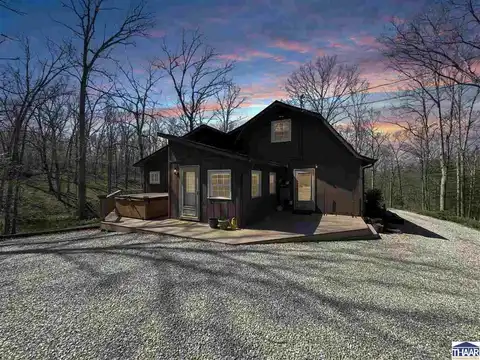737 Creamer Drive, Nashville, IN 47448