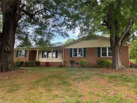 1332 Brookdale Drive, Asheboro, NC 27205