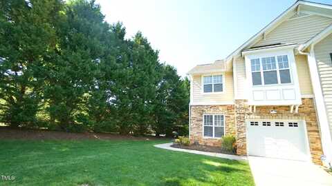 5901 Chivalry Court, Raleigh, NC 27612
