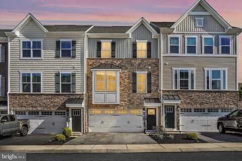 1135 ROSECROFT LANE, YORK, PA 17403