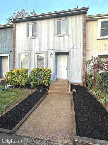 1029 KINGS COURT, HERNDON, VA 20170