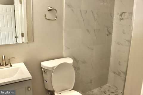 1029 KINGS COURT, HERNDON, VA 20170