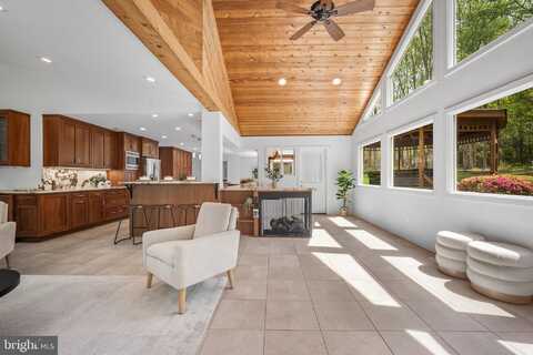 10922 BROAD GREEN TERRACE, POTOMAC, MD 20854