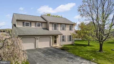 245 PEBBLE BEACH DRIVE, MOUNT WOLF, PA 17347