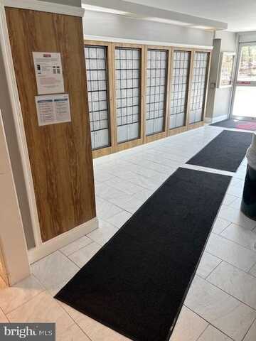2500 N VAN DORN STREET N, ALEXANDRIA, VA 22302