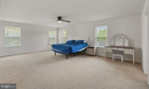 5 TAYLORS HILL WAY, FREDERICKSBURG, VA 22405