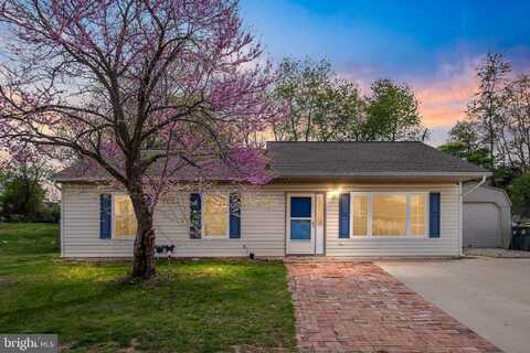 9 HONEYSUCKLE, NEWARK, DE 19702
