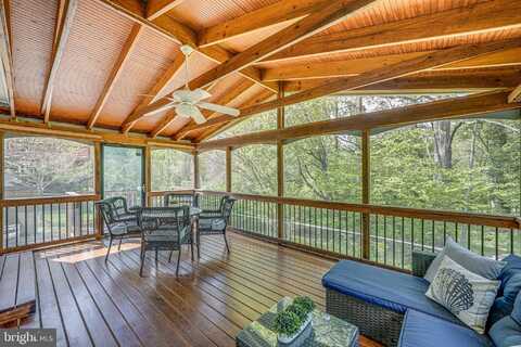 3204 HOLLY BERRY COURT, FALLS CHURCH, VA 22042