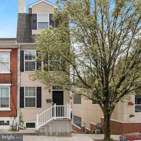 379 E ELM STREET, CONSHOHOCKEN, PA 19428