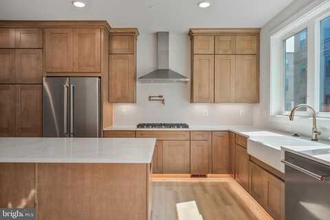 2610 OAKVILLE STREET, ALEXANDRIA, VA 22301