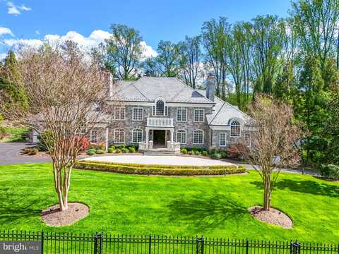 1221 MOTTROM DRIVE, MCLEAN, VA 22101