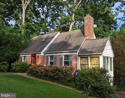 6715 QUEENS CHAPEL ROAD, UNIVERSITY PARK, MD 20782
