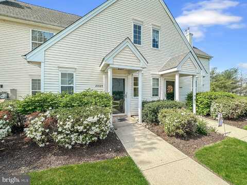 2002 STAGHORN DRIVE, MOUNT LAUREL, NJ 08054
