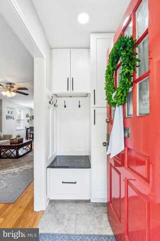 4226 32ND STREET S, ARLINGTON, VA 22206