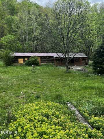 628 Cash Hollow Road, Johnson City, TN 37601