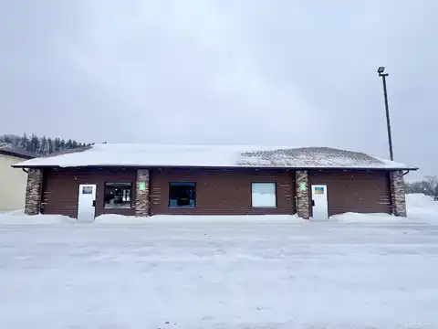 1035 Country, Ishpeming, MI 49849