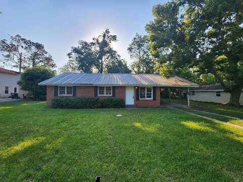 608 Jackson St, Nashville, GA 31639