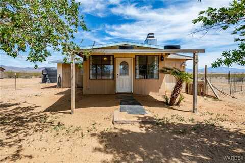 2070 S Santa Maria Road, Golden Valley, AZ 86413