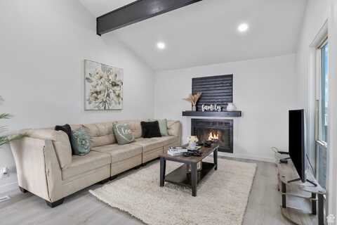 6374 W 3100 S, West Valley City, UT 84128
