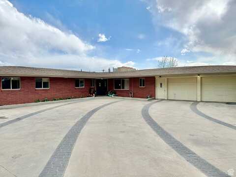 397 W 4125 N, Pleasant View, UT 84414