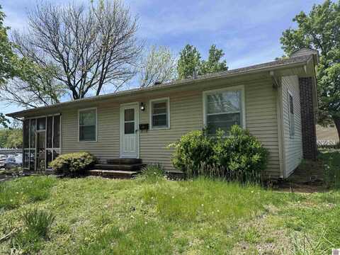 717 1/2 Poplar Street, Murray, KY 42071