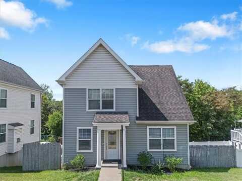 124 Pleasant Ridge Rd, Stowe, PA 15136