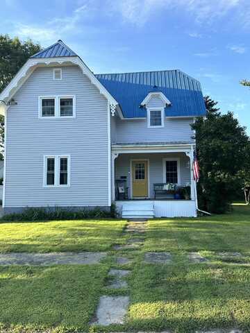 41 2nd Street Street, Malone, NY 12953
