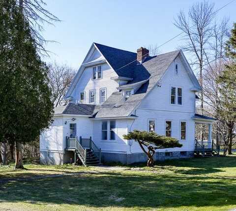 21 Oak Street, Champlain, NY 12919